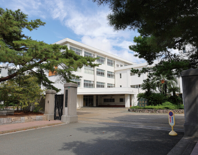 新宮高等学校/徒歩 約16分(約1,230m)